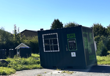 Bilde av bytteboksen som står utenfor Borgehallen