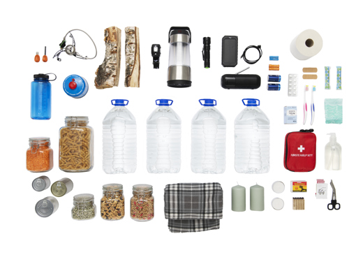 Egenberedskap for en uke  Hvordan vil du og dine nærmeste klare dere hvis strømmen blir borte en lengre periode? Hva gjør du hvis vannet forsvinner? Hva hvis du ikke får handlet på en uke? Egenberedskap handler om å være forberedt på slike situasjoner.  Norske myndigheter anbefaler at flest mulig er forberedt på å klare seg selv i en uke. Det er fordi kommuner og nødetater må prioritere de som ikke klarer seg uten hjelp i en krise.